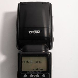 TRIOPO Speedlight